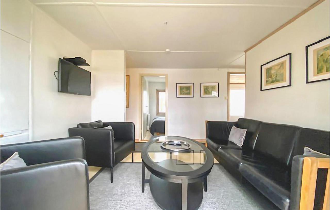 Gorgeous Home In Harloesa With Wifi Extérieur photo